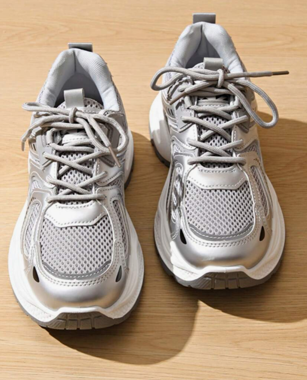 Lightweight Casual Lace-Up Running Sport Shoes, Fashionable White Gray Trainers